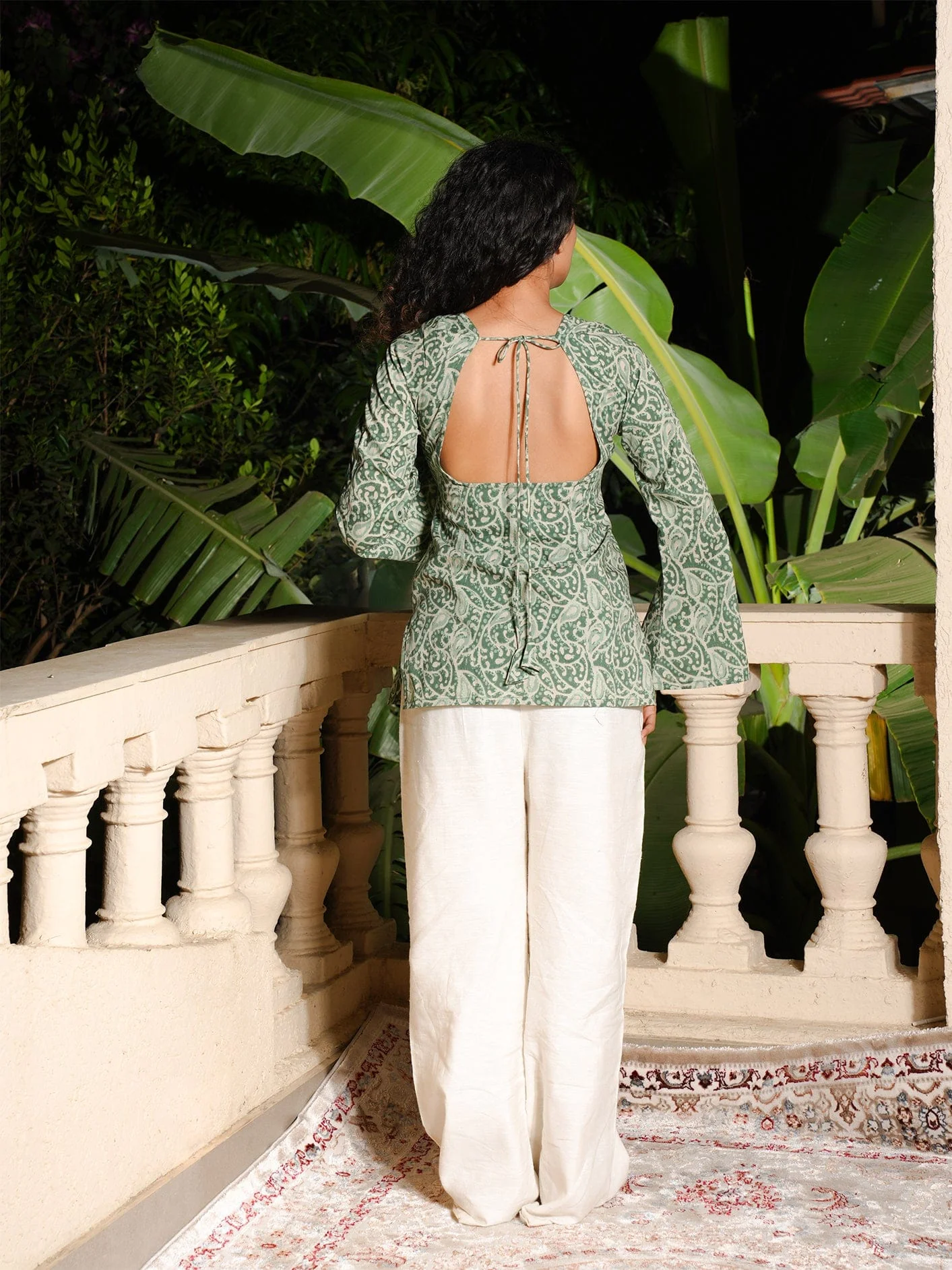 Aani Deep Back Sleeved Kurti - Image 2