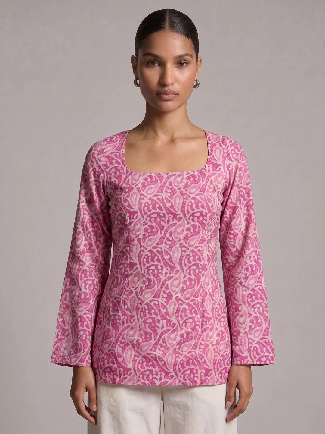 Aashi Deep Back Sleeved Kurti