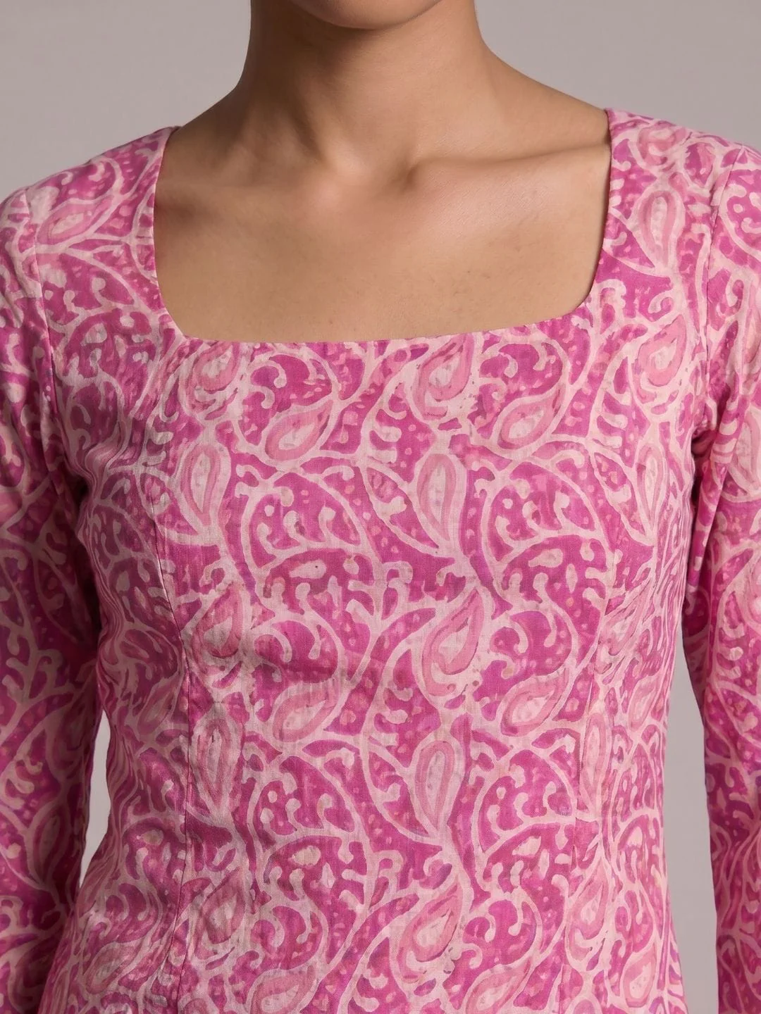 Aashi Deep Back Sleeved Kurti - Image 4