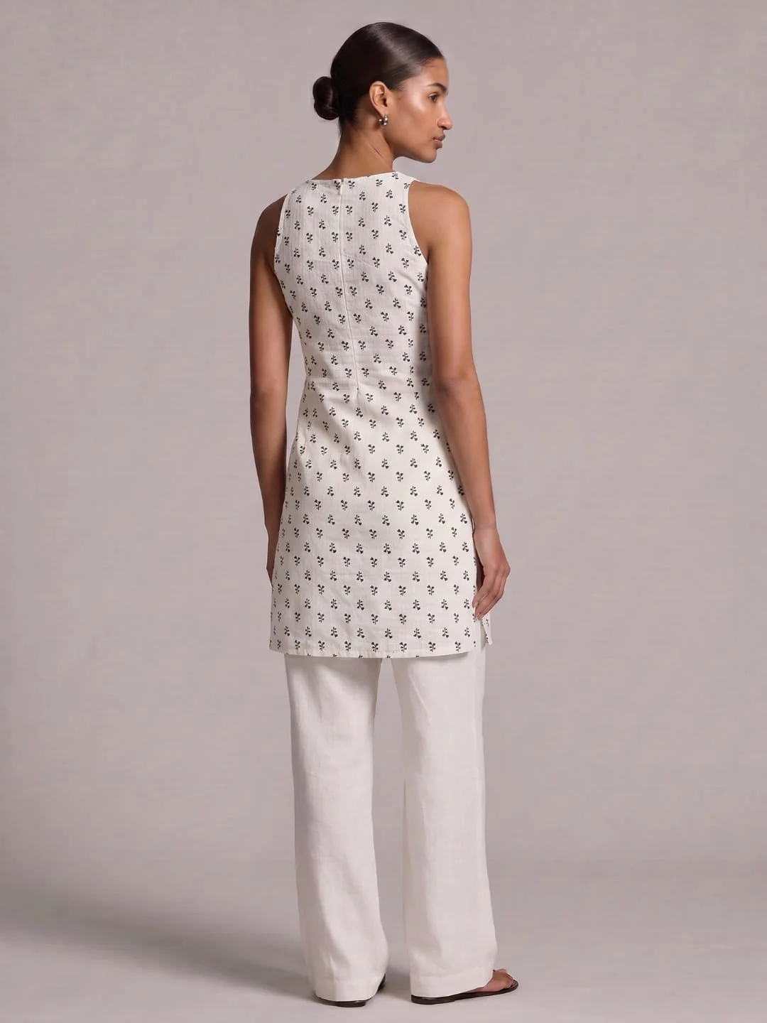 Aasma Round Neck Kurti - Image 2