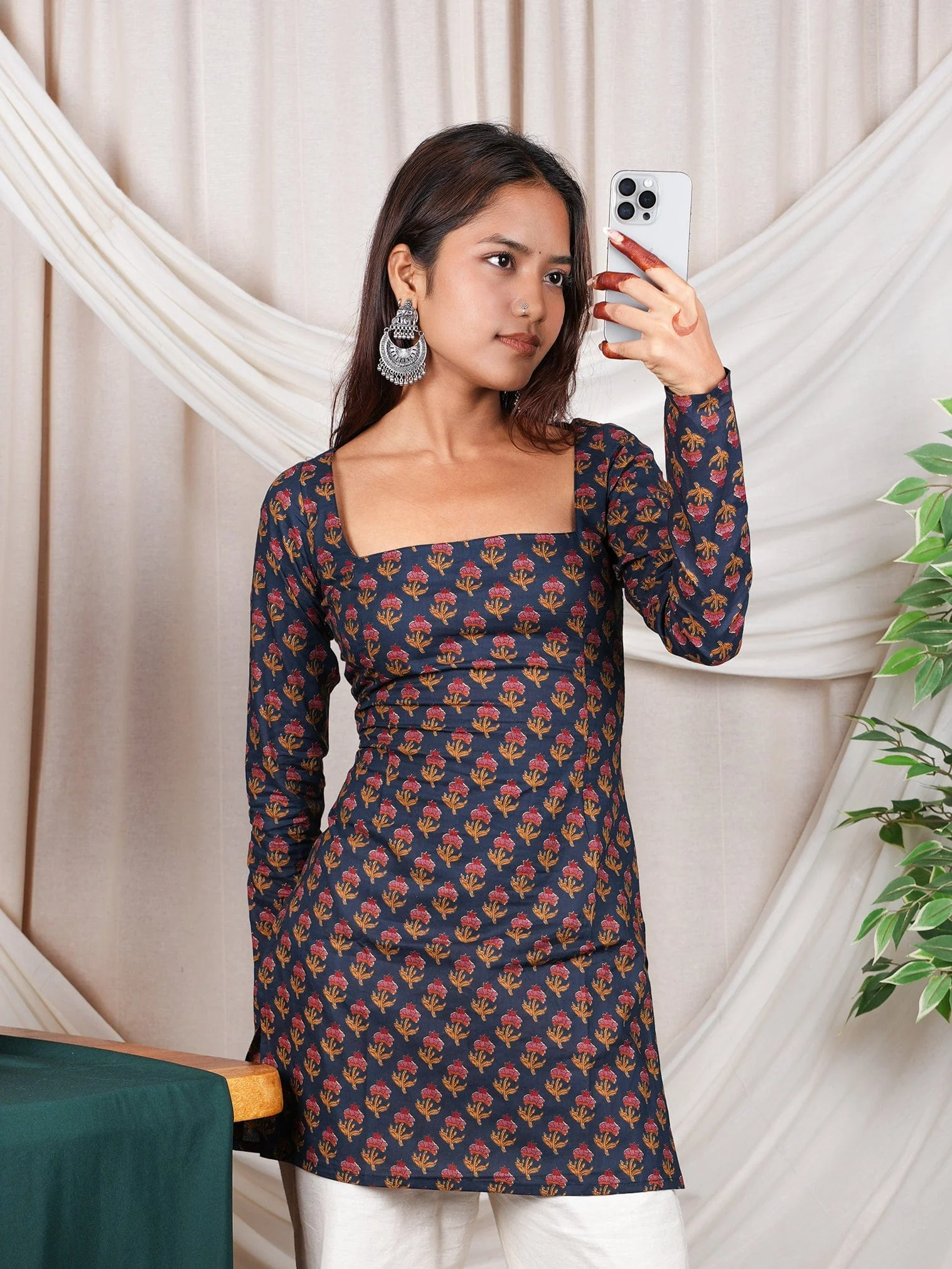 Amara Sleeved Corset Kurti - Image 4