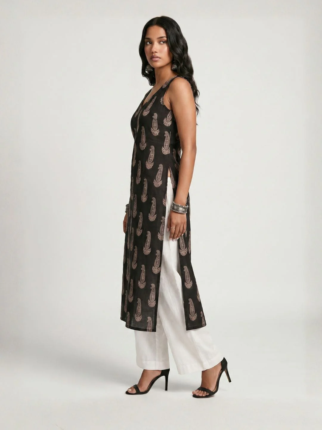 Arzoo V Neck Long Kurti - Image 3
