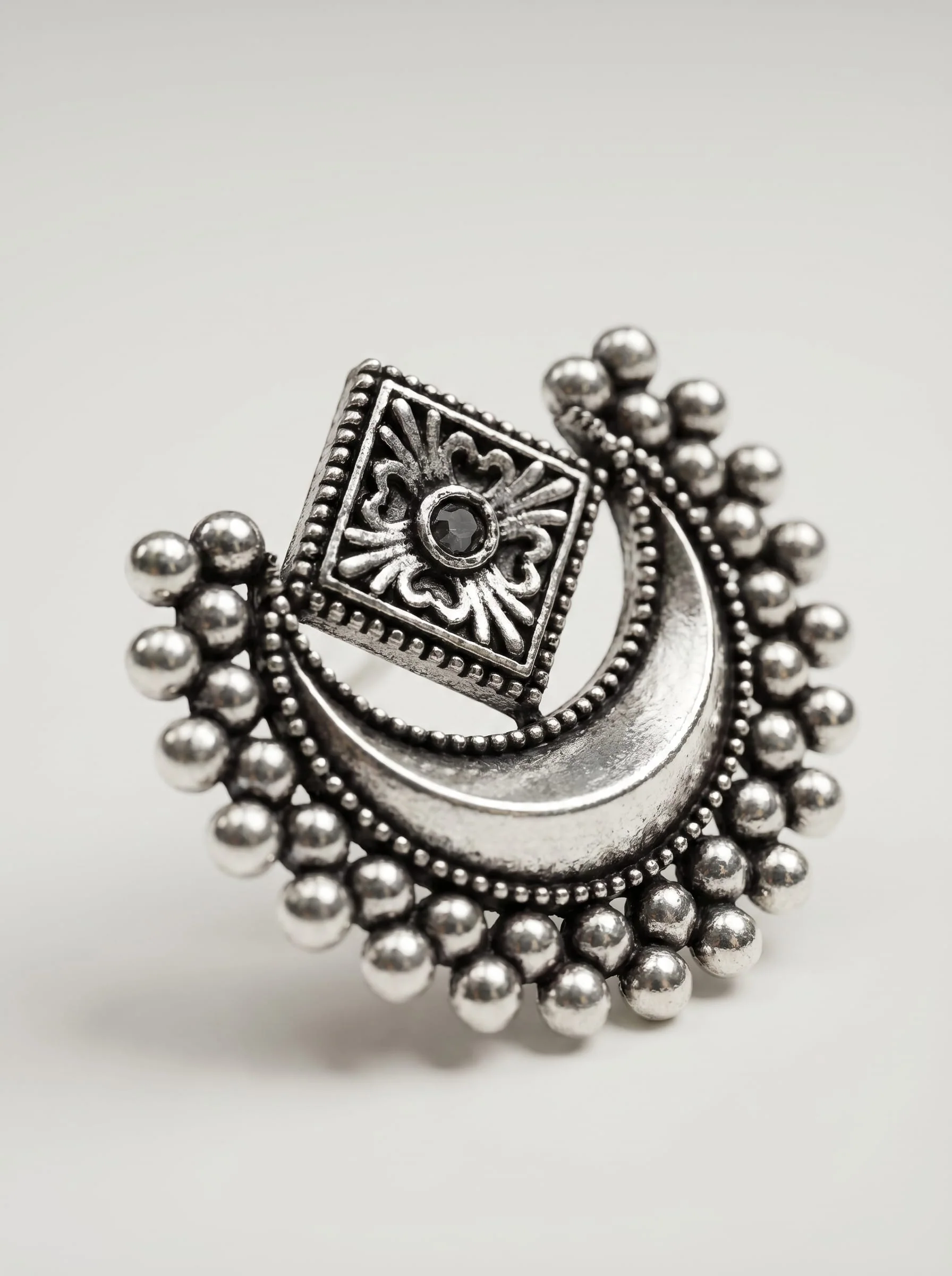 Chaand Earrings - Image 3