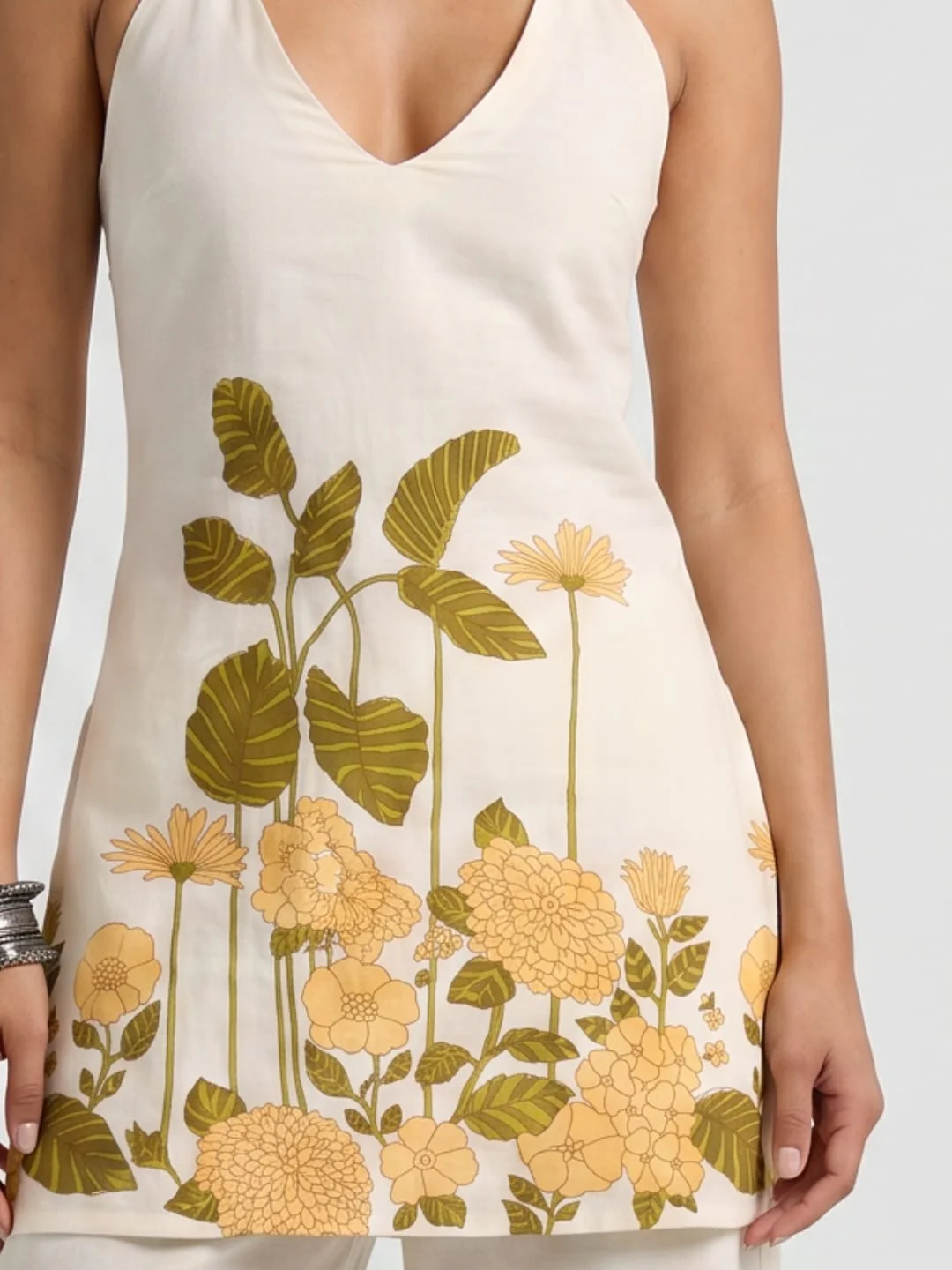 Delilah Halterneck Kurti Pant Set - Image 5