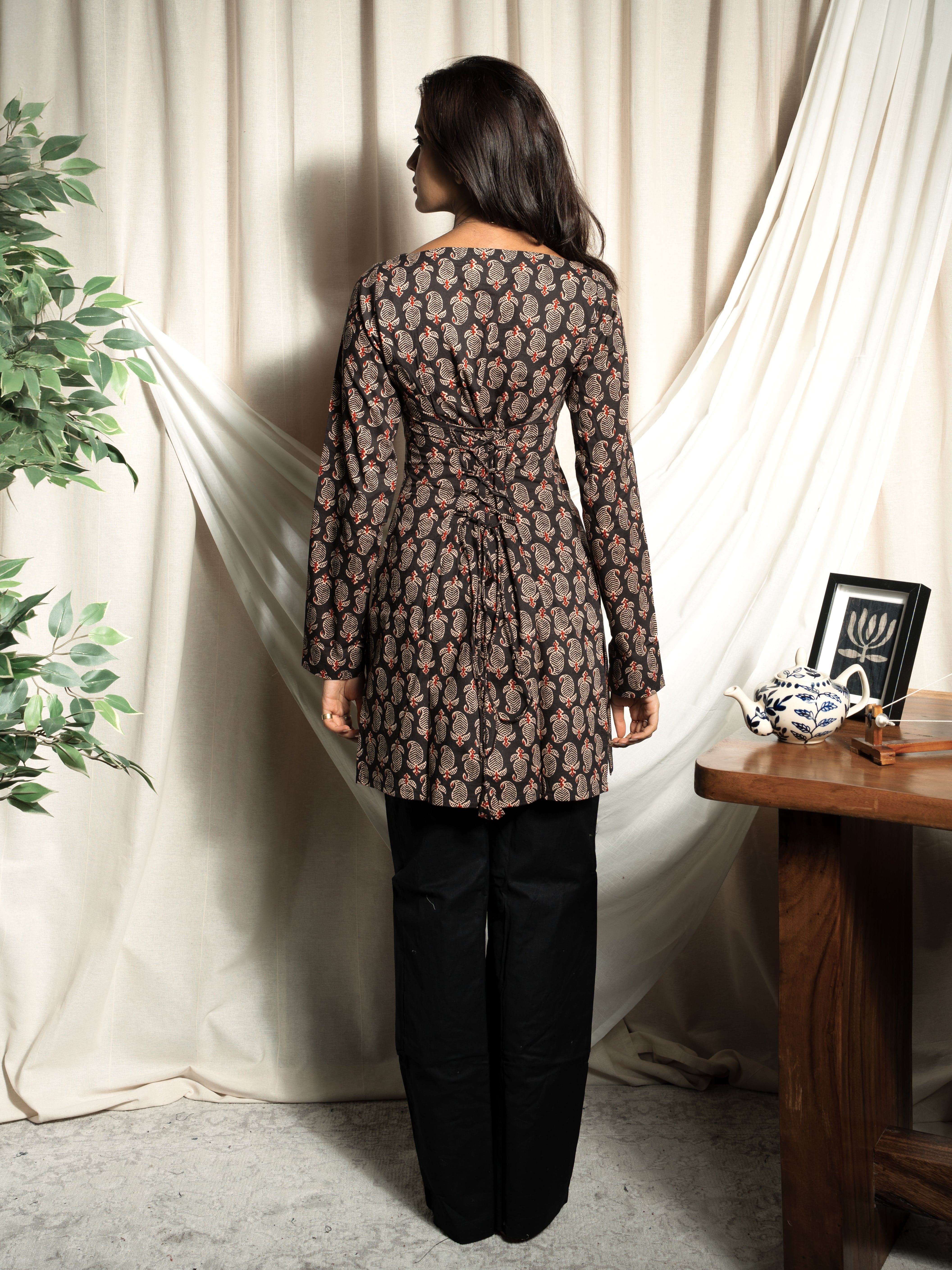 Juhi Black Full Sleeve Kurti - Image 3
