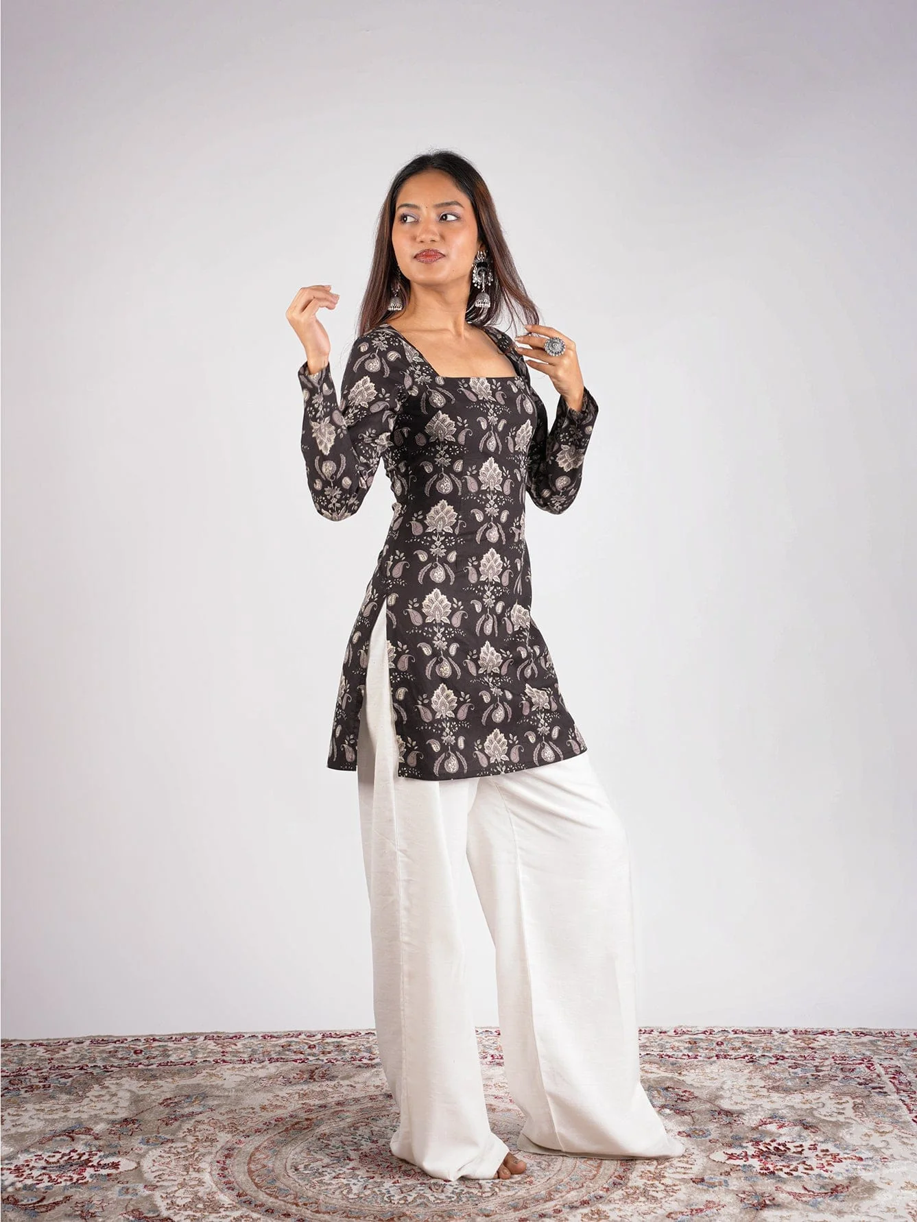 Kajal Sleeved Corset Kurti - Image 3