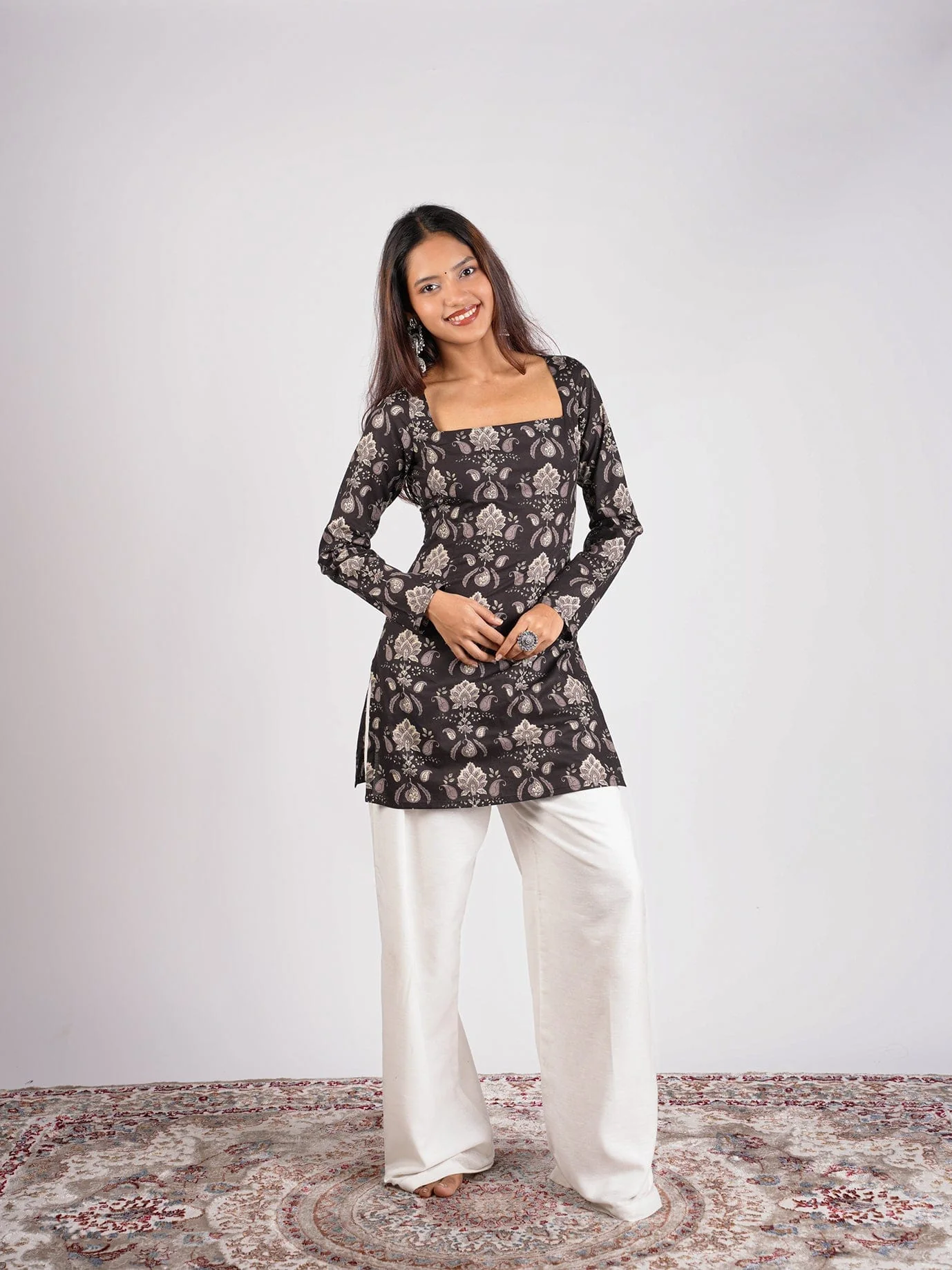 Kajal Sleeved Corset Kurti - Image 4