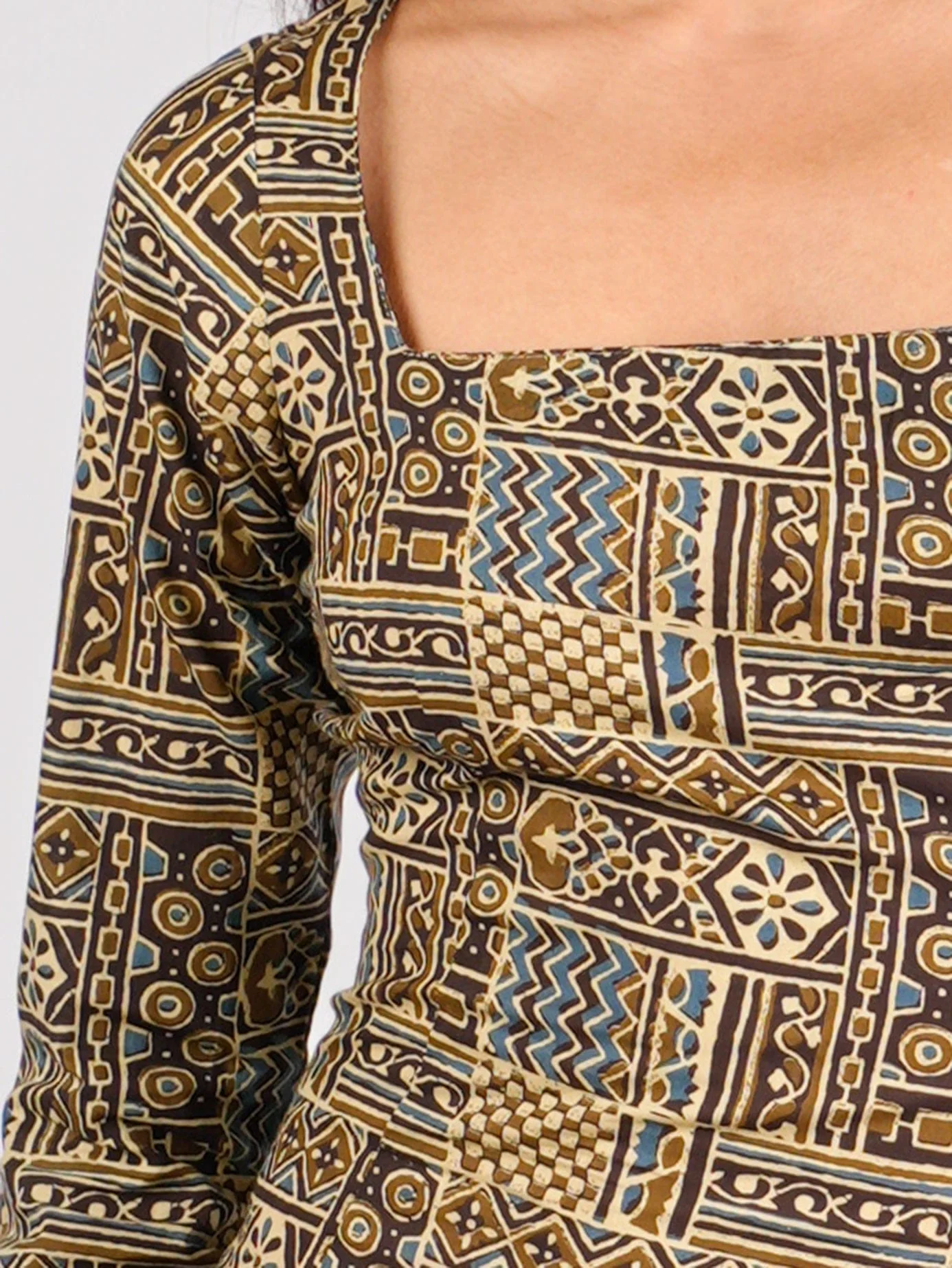 Kanak Sleeved Corset Kurti - Image 5