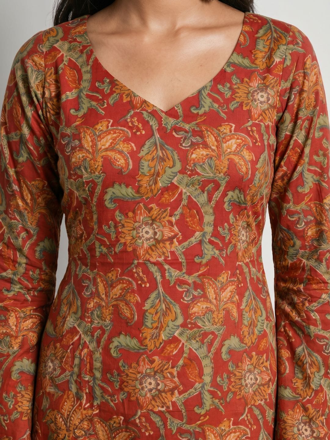 Kareen Backless Sleeved Corset Kurti - Image 4