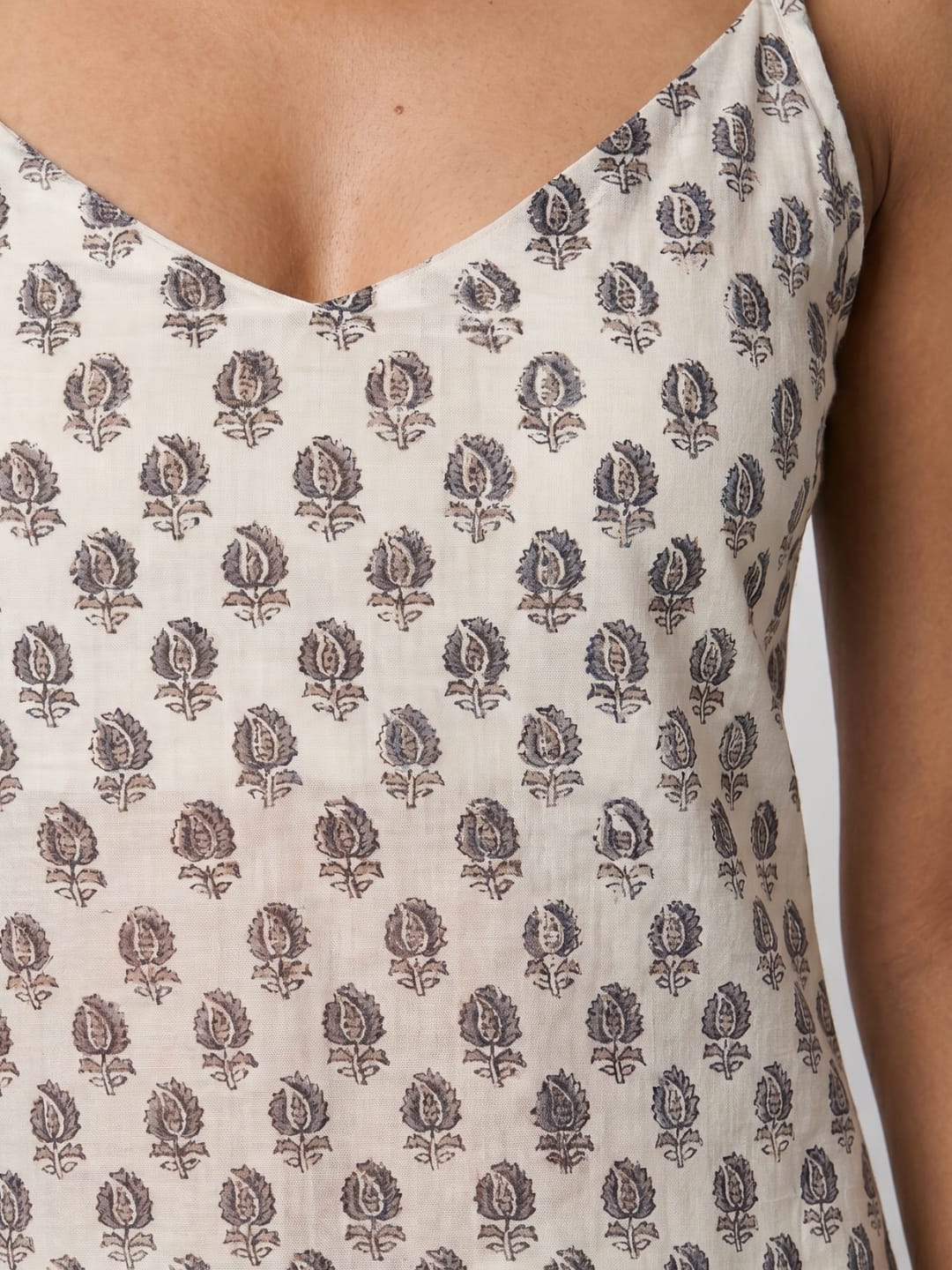 Kavya Long Kurti - Image 4