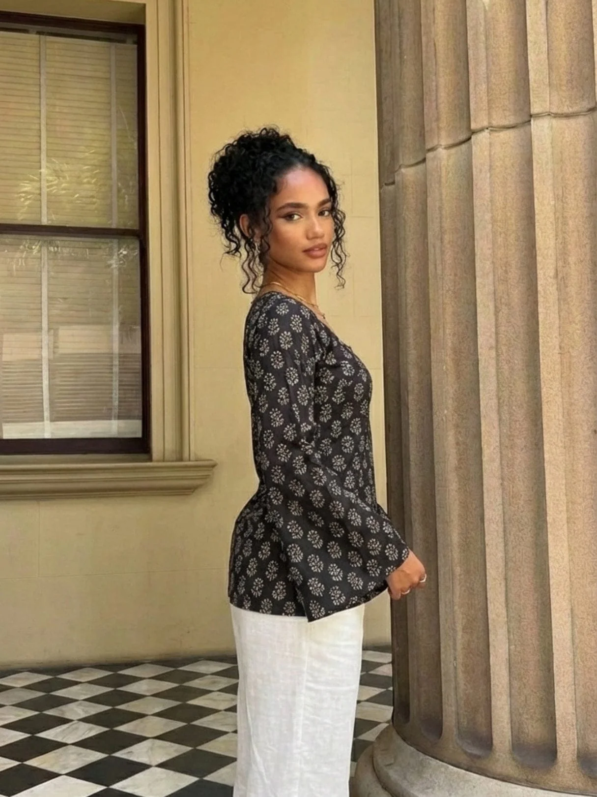 Komal Deep Back Sleeved Kurti - Image 3