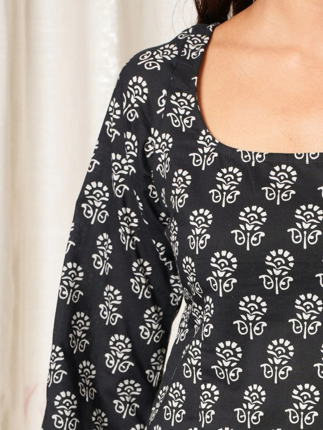 Komal Deep Back Sleeved Kurti - Image 3
