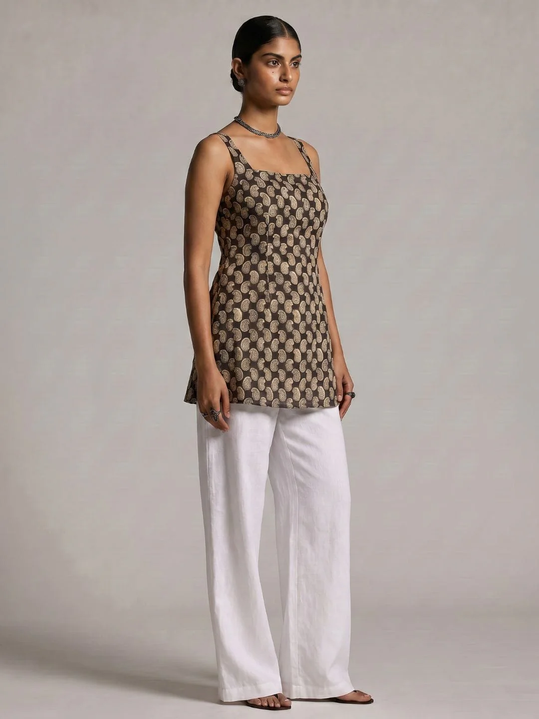 Koyal Deep Back Kurti - Image 3