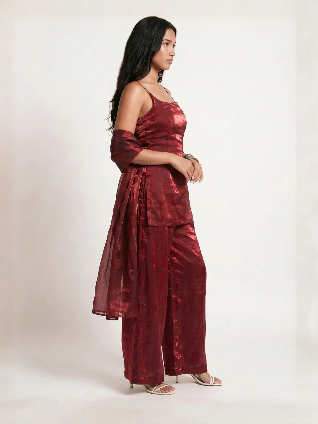 Laila Maroon Fendi Kurta Pant & Dupatta Set - Image 3