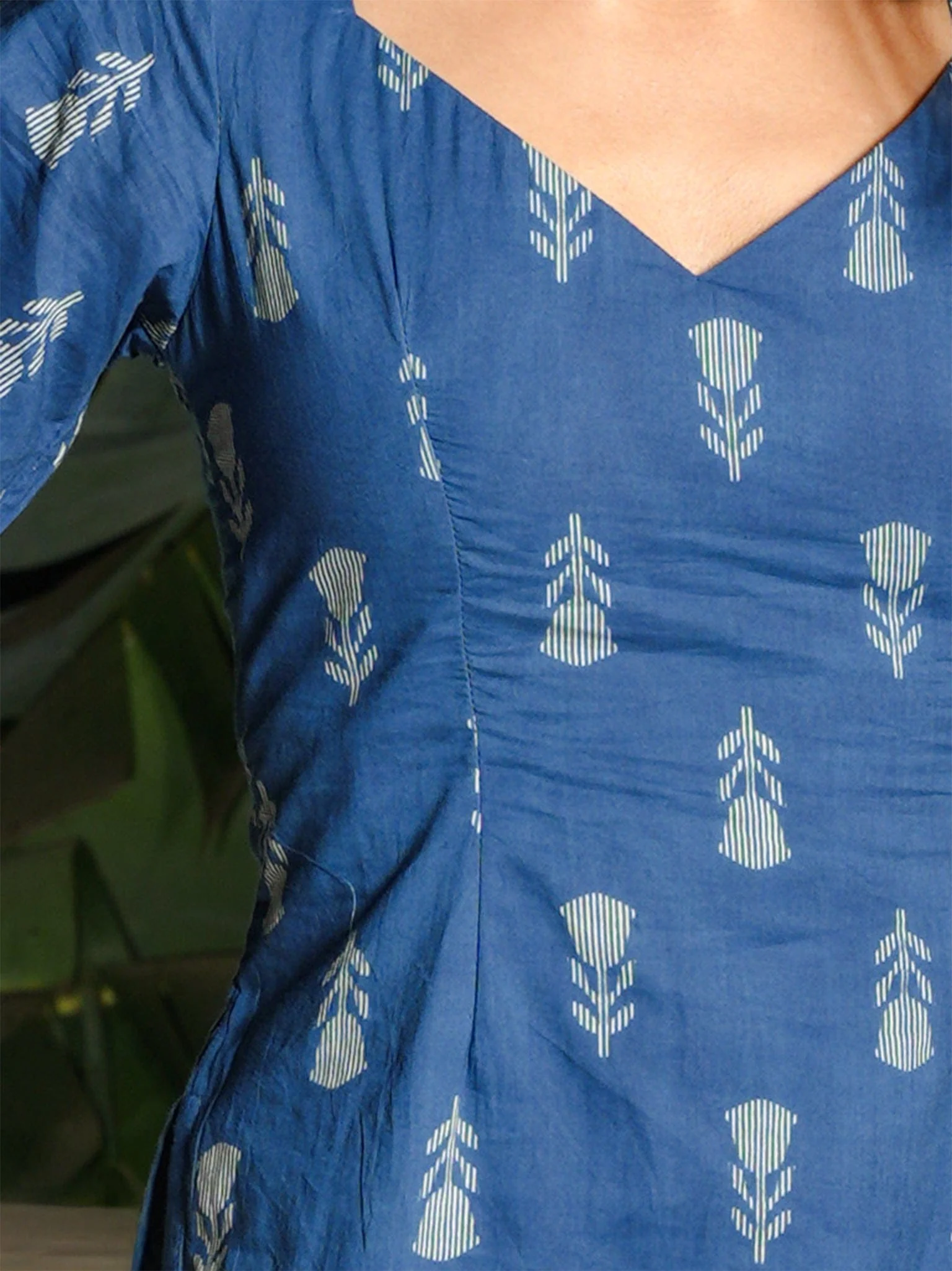 Meghna Bell Sleeved Long Kurti - Image 5