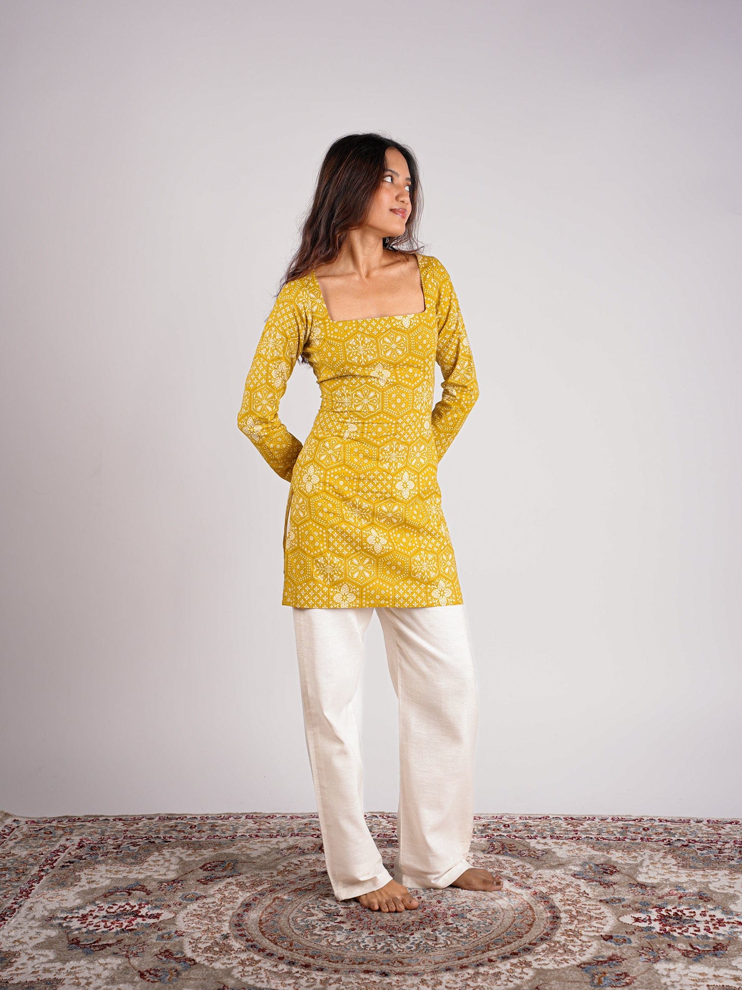 Mishti Sleeved Corset Kurti - Image 3