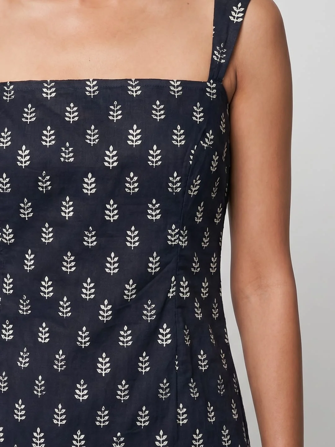Nitara Wide Shoulder Strap Kurti - Image 4