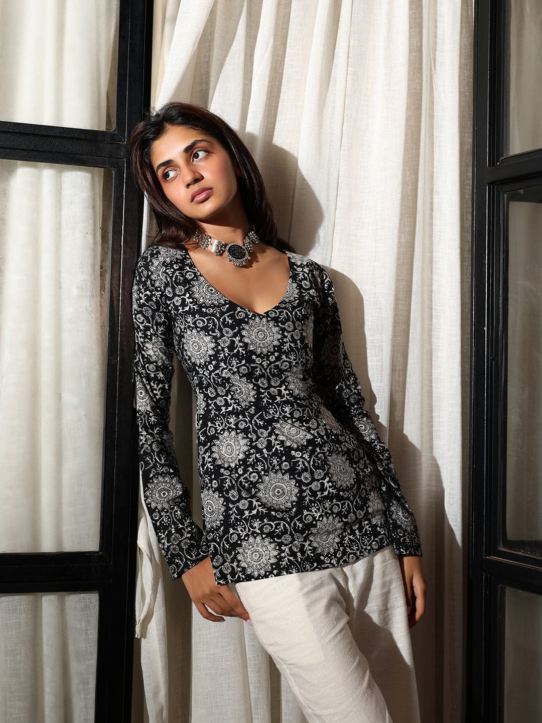 Noor Sleeved Modest Kurti - Image 3