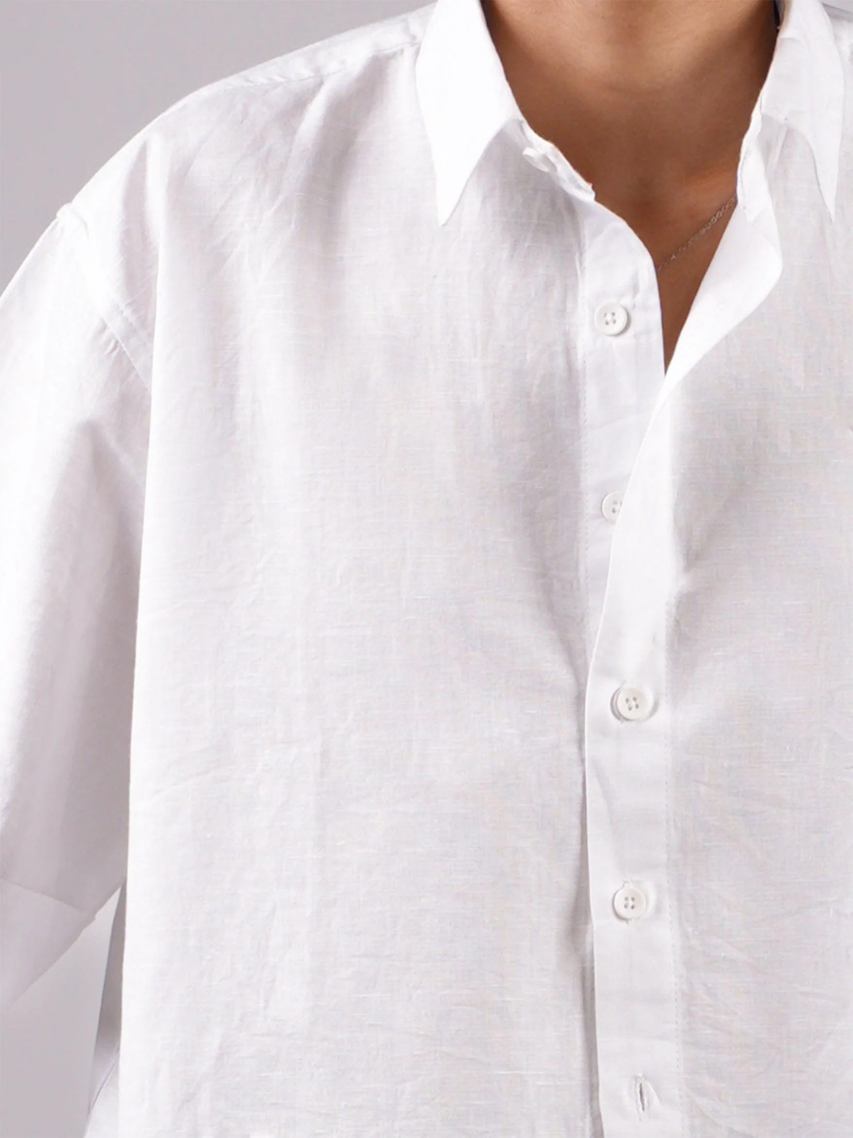 Oversized White Linen Crop Shirt - Image 5