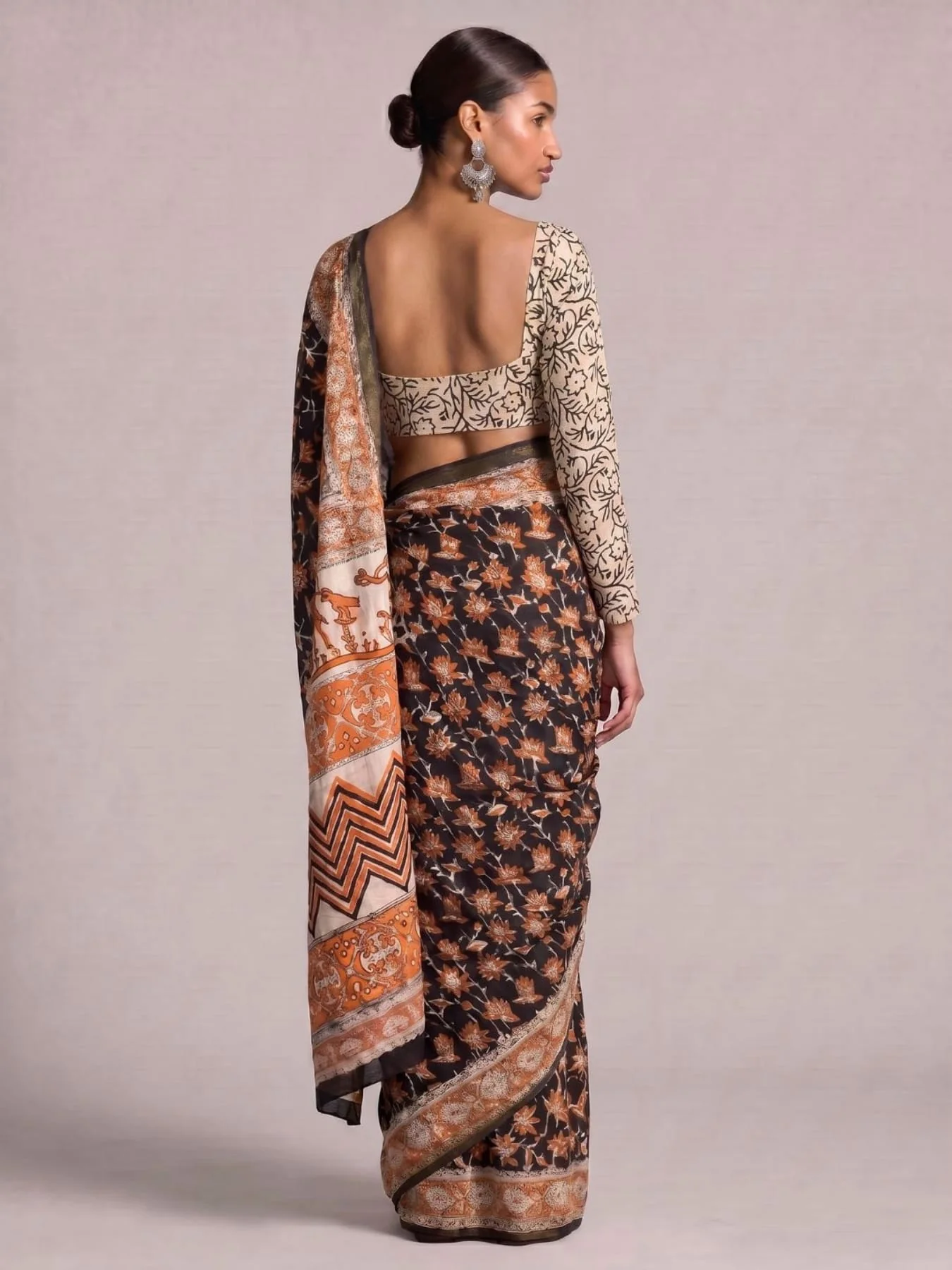 Pihu Bagru Handblock Cotton Saree - Image 2
