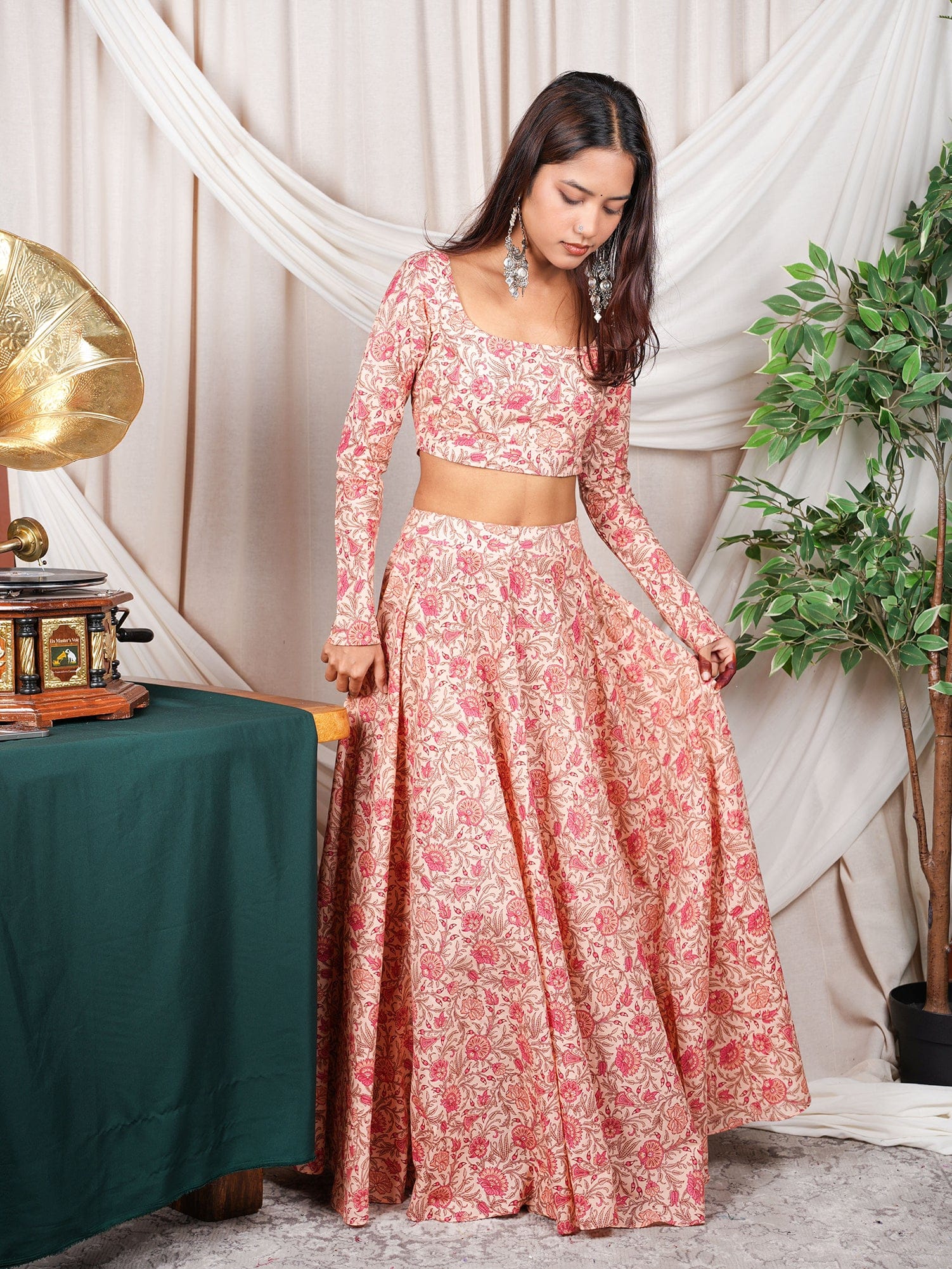 Rani Floral Lehenga Set - Image 3