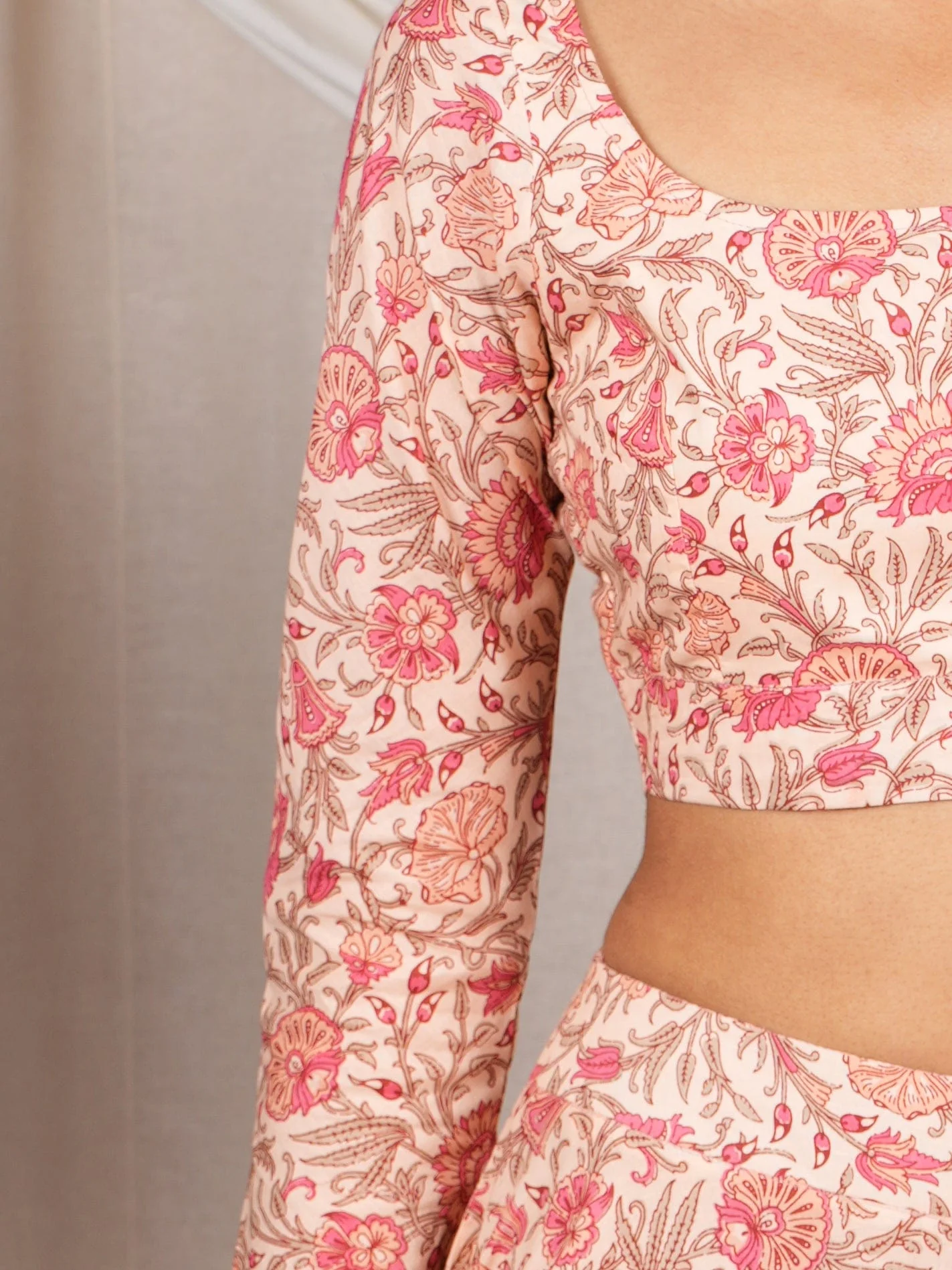 Rani Floral Lehenga Set - Image 4