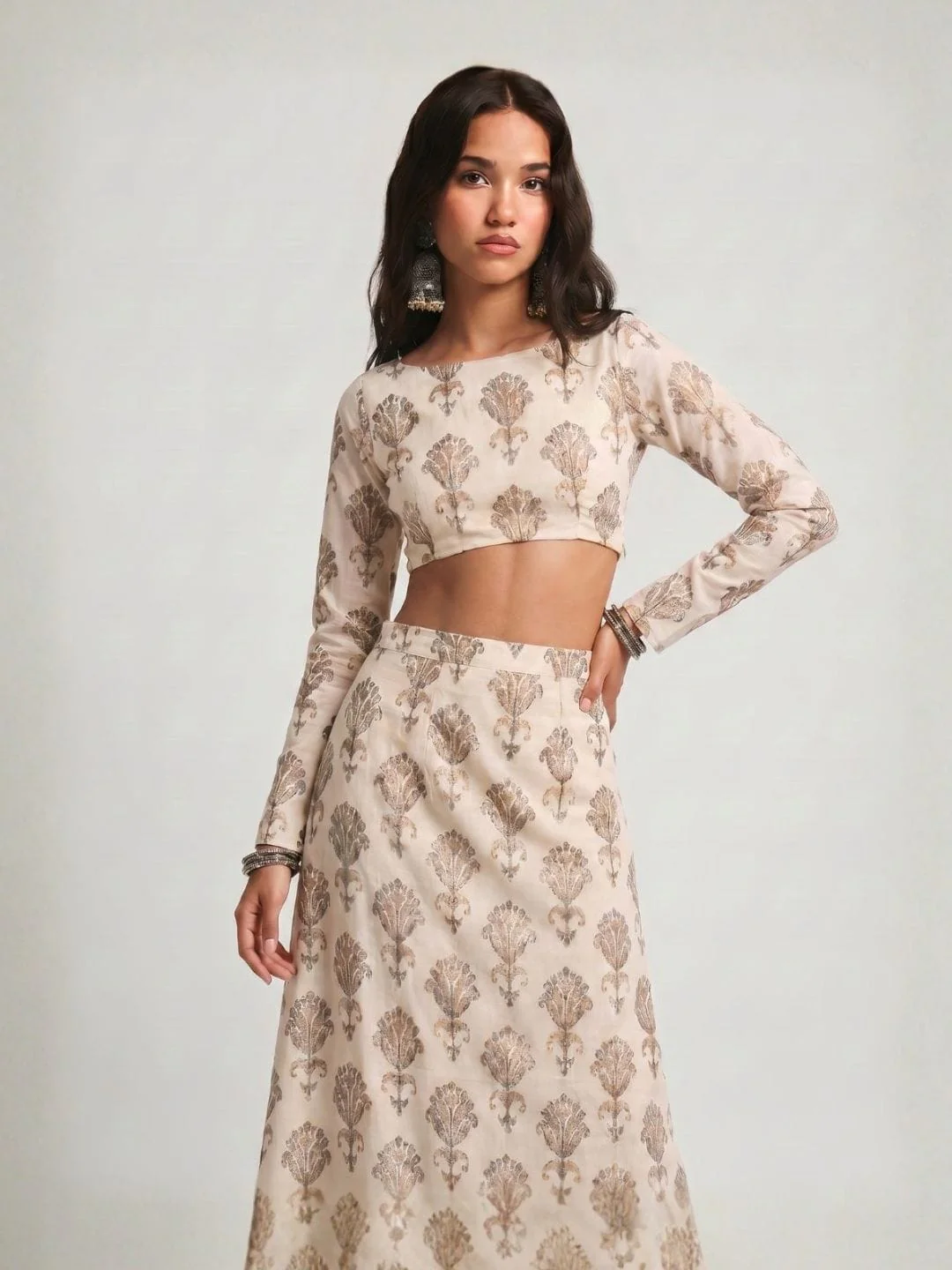 Rekha Lehenga Set - Image 5
