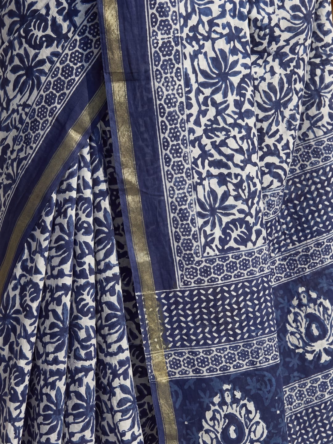 Reva Dabu Floral Block Print Saree - Image 4