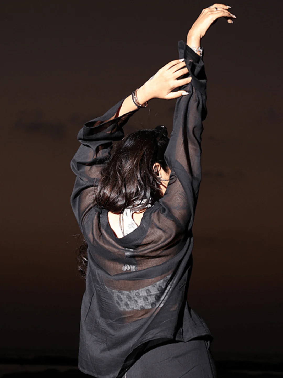Saanj Mul Sheer cover up - Image 4