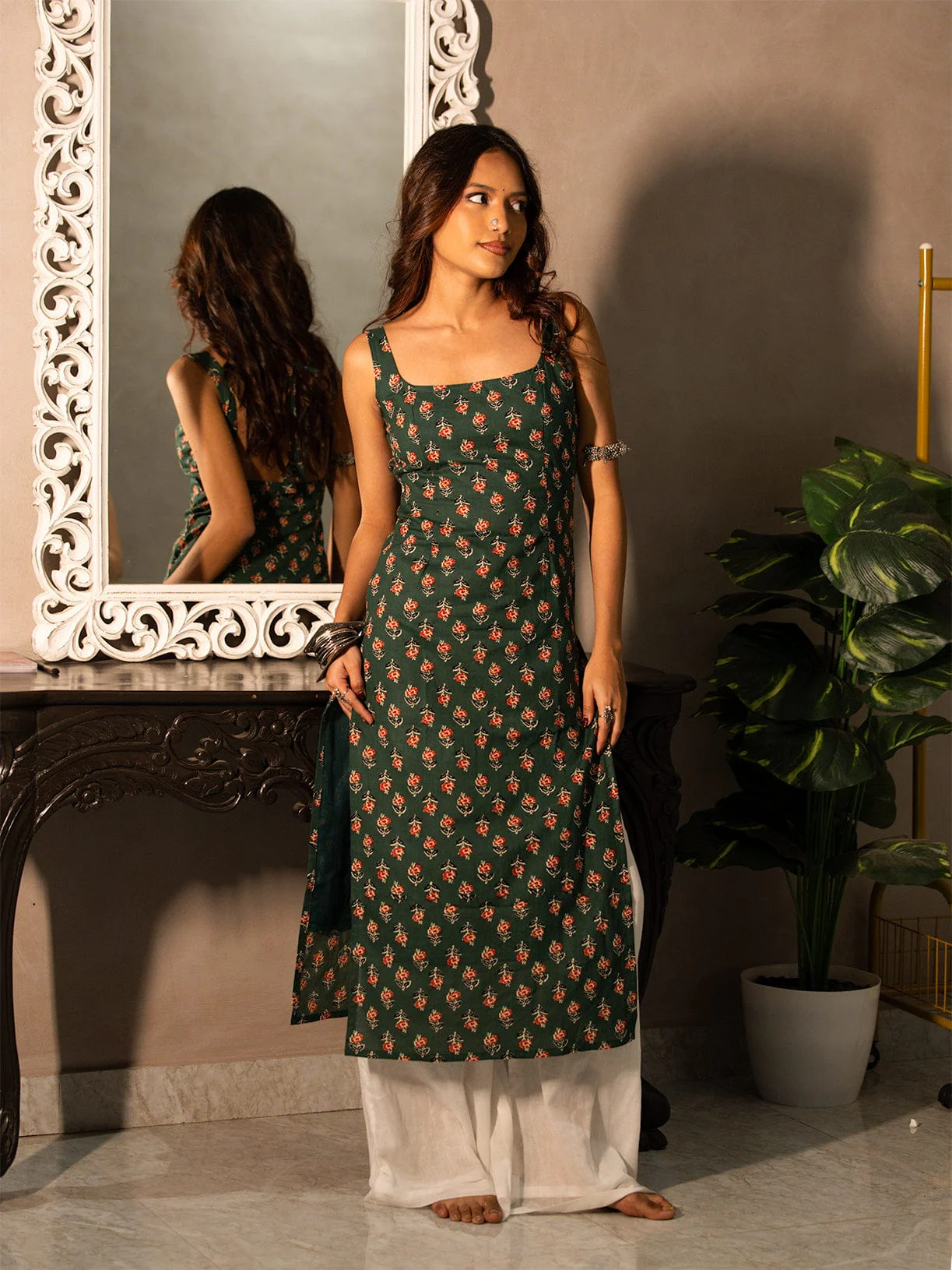 Tira Deep Back Long Kurti - Image 4