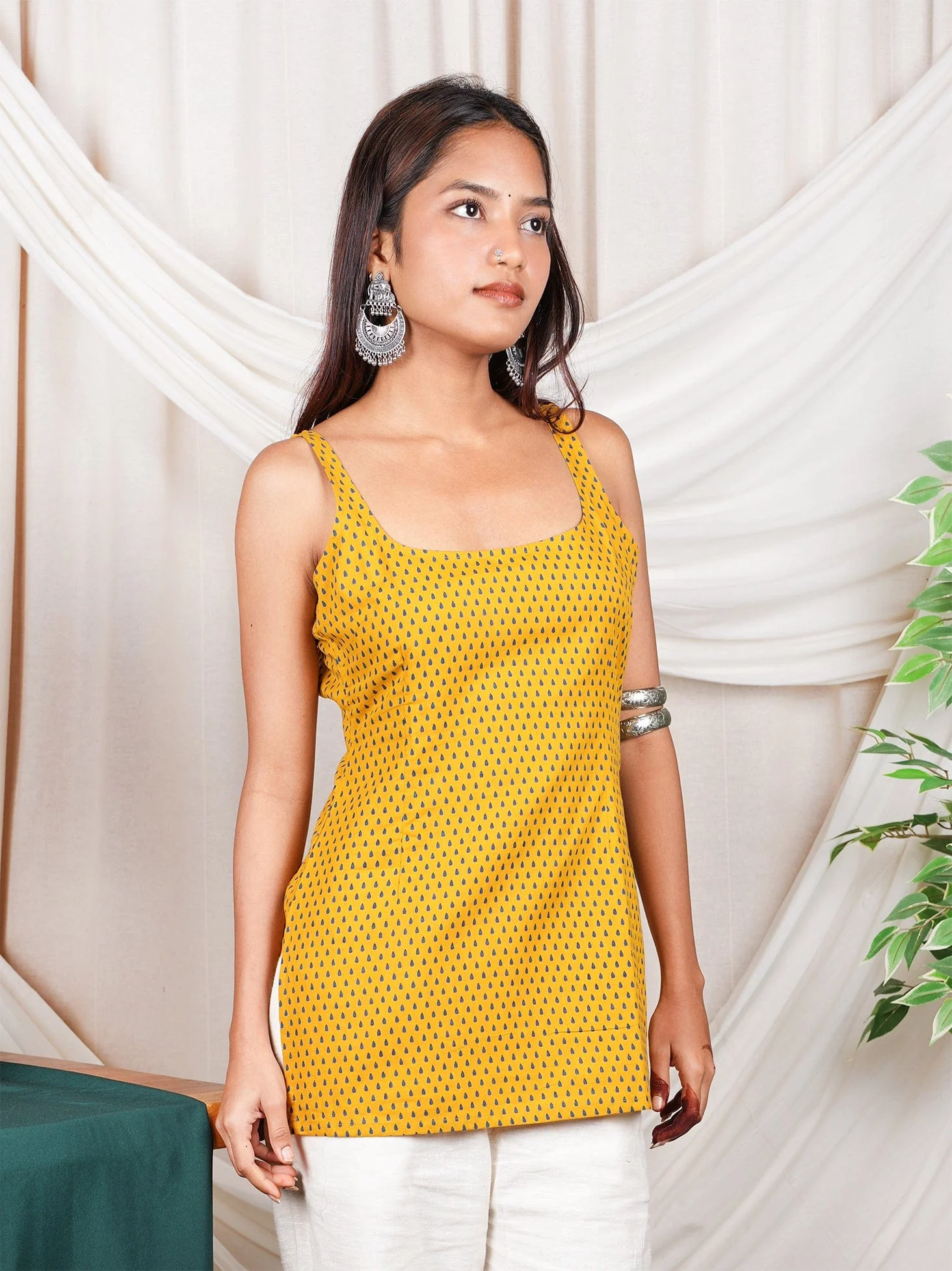 Vani Deep Back short Kurti - Image 4